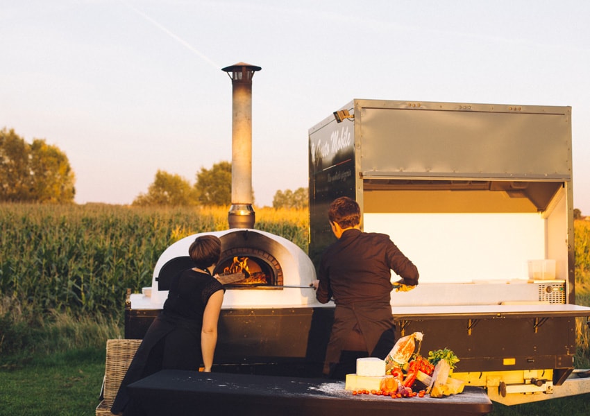 mobiele pizzabakker